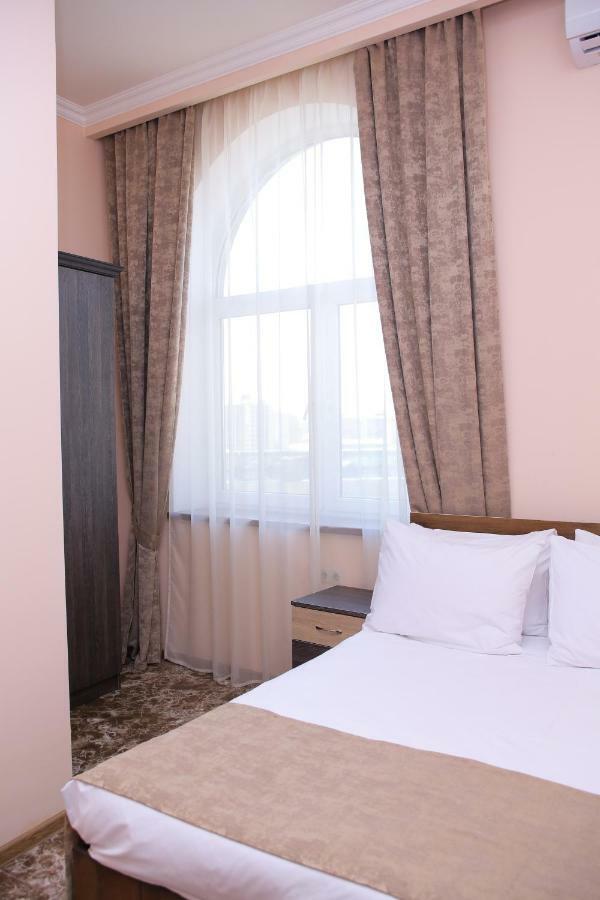 Red Hotel Yerevan Luaran gambar